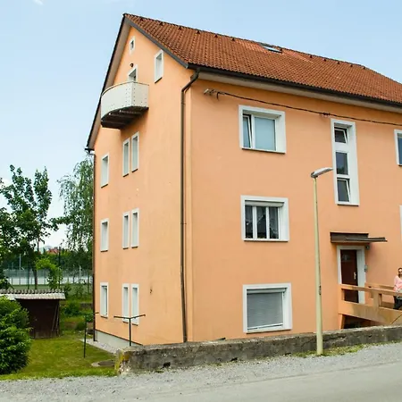 Appartement Beautiful With A Large Bed In A 3-room With Parking